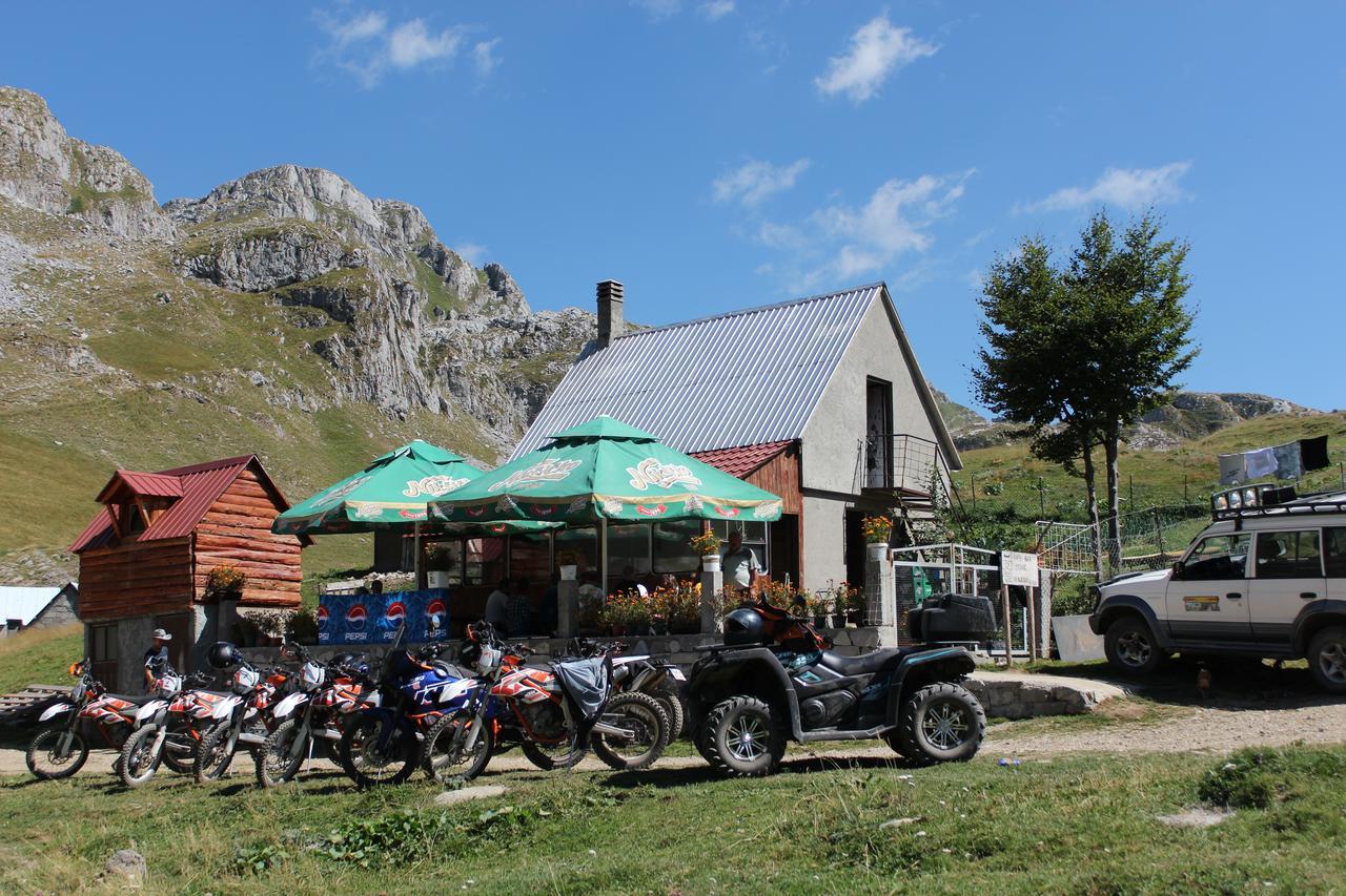 Albergue Rural Household Minic - Kapetanovo Jezero Kolašin Exterior foto