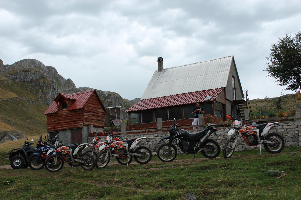 Albergue Rural Household Minic - Kapetanovo Jezero Kolašin Exterior foto